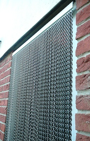 Chain screen standard outside