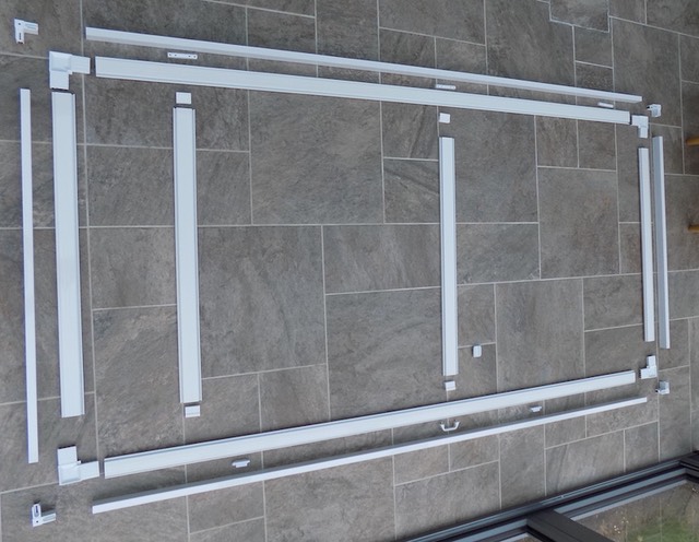 Flyscreen subframe