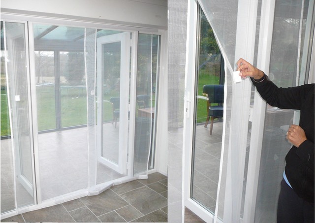 Wide panel flyscreen