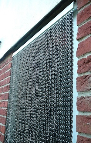 Aluminium chain screen door, view from outside